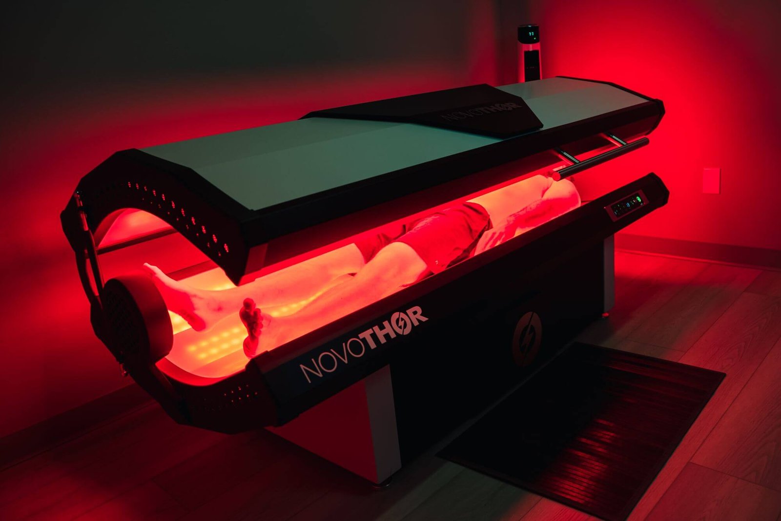 NovoTHOR Technology, Whole Body Laser Therapy